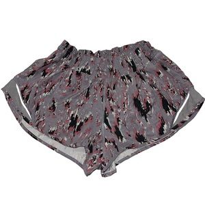 Lululemon Hottie Hot Low-Rise Short 2.5”